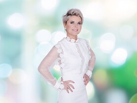 Linda Feller